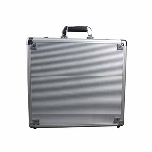 Valise médicale portable en aluminium gris 10 kg, origine Foshan, pour le stockage de médicaments et d'appareils - Product Image 1