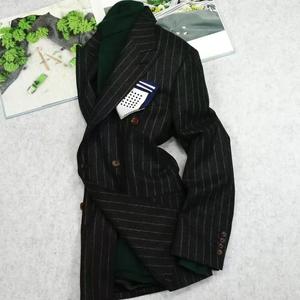 Traje Italiano VBC Vitale Barberis Canonico de Franela a Rayas Anchas, 100% Lana Transpirable, 360g, Traje de Lujo Cruzado para Hombre - Product Image 2