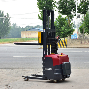 Carrelli Elevatori Completamente Elettrici da 1,5 e 2 Tonnellate con Walkie-talkie, e Alto Rapporto Qualità-Prezzo per Terreni Accidentati - Product Image 3