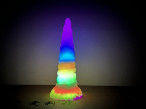 YOCY Vente chaude Dildo lumineux de 9 pouces Dildo qui brille dans le noir Grand ensemble de bouchons anaux avec ventouse - Product Image 3