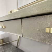 Dessus en bois massif de luxe personnalisé de Dubai et bureau d'ordinateur à base de métal pour la maison, le bureau et les études.