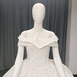 Lsany231 Vestido de Novia Moderno de Princesa sin Mangas, Talla Grande, con Encaje, Escote Corazón, Estilo Vestido de Gala, Cola Capilla - Product Image 4