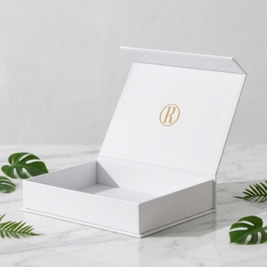 Caja de Regalo Magnética de Cartón Rígido <span class=keywords><strong>EVA</strong></span> con Laminado Mate, Forro de Esponja y Espuma para Empaque de Velas y Carteras - Product Image 1