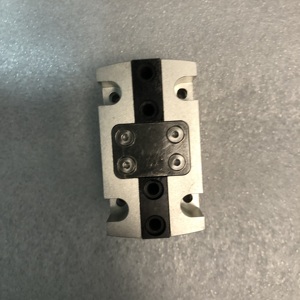 Pince parallèle pneumatique FES&TO HGPT-25-A-B 560204, taille 25 mm, course 6 mm, fabriquée en Allemagne pour l'automatisation industrielle - Product Image 4