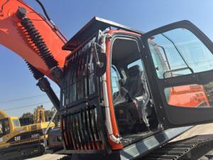 Excavatrice sur chenilles Doosan DX225LC originale de la Corée 22 tonnes, parfait état, modèle 2022, roulement d'engrenage du moteur, garantie de 6 mois - Product Image 5
