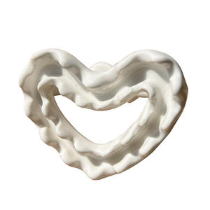 Gran oferta, masajeador de cerámica para masaje de piedra, masajeador de mano en forma de corazón de amor blanco para el cuerpo - Product Image 1