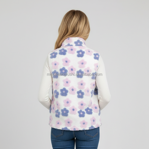 Gilet en polaire personnalisé pour femmes avec appliques florales 3D pour l'hiver, gilet en sherpa pour femmes - Product Image 2