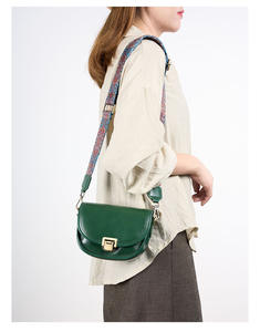 Customized Designer Women's Leather <b>Handbag</b> Adjustable Straps Waist Crossbody Bag <b>Pearl</b> Luxury Fashionable Shoulder Bag - Product Image 1