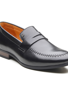 Chaussures habillées classiques en cuir véritable pour hommes, confortables et luxueuses, idéales pour le bureau ou les mariages - Product Image 3