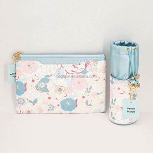 Juego de 2 Bolsas de Maquillaje de Piel Sintética con Cierre, Diseño Original, Etiqueta Privada para Mujer, Color Azul Floral, de Lujo - Product Image 6