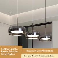 Lustre LED moderne à trois têtes en aluminium, finition argentée, design italien minimaliste de luxe pour salle à manger et bar