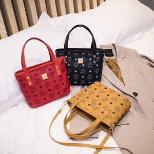 B649441YO Nouveau sac à bandoulière de style rétro avec poignée en cuir PU souple, sac bandoulière léger imprimé. - Product Image 2