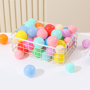 Balles Gonflables LED pour <span class=keywords><strong>Piscine</strong></span> Enfants, Qualité Supérieure à Prix Abordable, Couleurs Personnalisables, Plastique, 5.5/7/8/10cm, 18 Pouces, Utilisation Extérieure, Conformes RoHS - Product Image 3