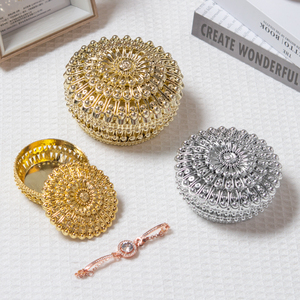 Nuovo stile <span class=keywords><strong>oro</strong></span> regalo regalo regalo di plastica scatola di cioccolato scatola di caramelle <span class=keywords><strong>per</strong></span> il matrimonio - Product Image 2