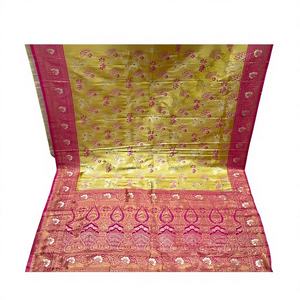 Sari traditionnel en viscose Padmavati Weave pour les occasions de fête d'hiver - Product Image 1