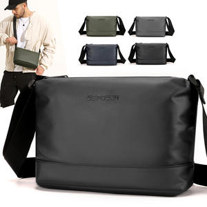 Bolso bandolera WePower para hombre, bolso cruzado informal ligero de nailon grande para uso diario y viajes - Product Image 5