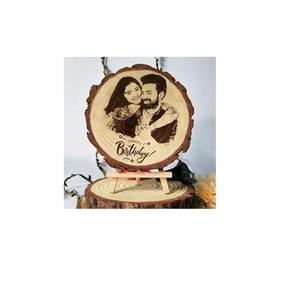 Marco de Fotos Clásico de Madera Más Vendido con Acabado Elegante, Perfecto para Decoración de Pared en Hogar u Oficina, Disponible al Mejor Precio - Product Image 1