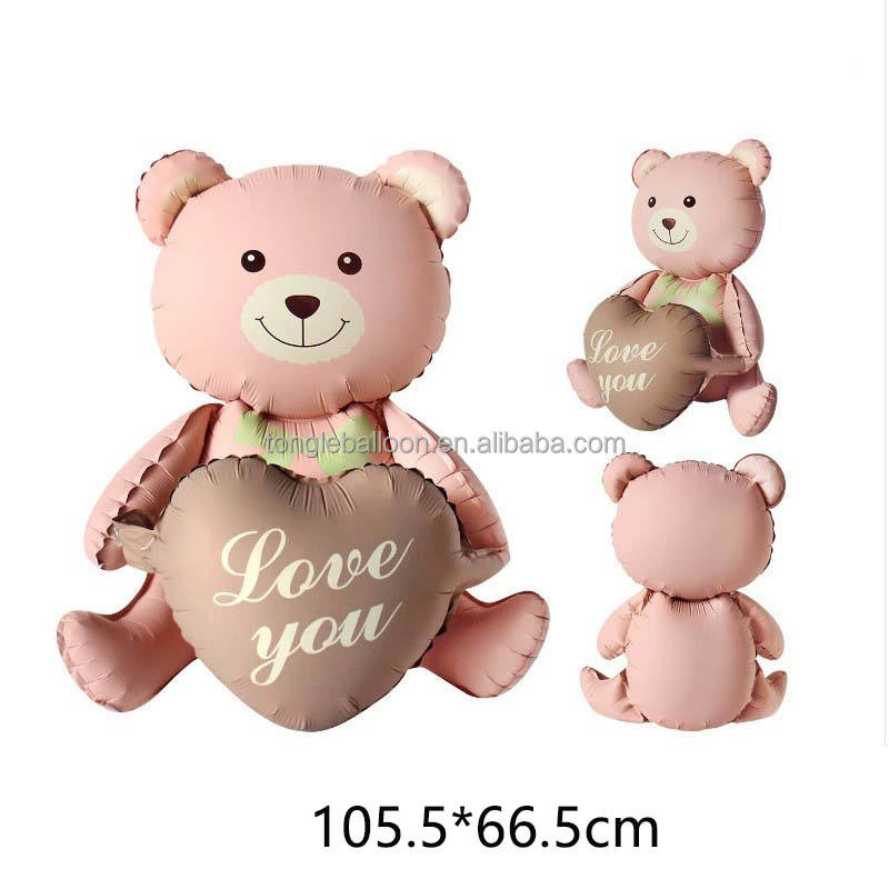 หมีแดงสีชมพูกับหัวใจ