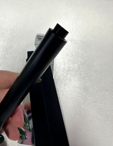 Voluminizador de Labios Vegano con Ácido Hialurónico, Fórmula Líquida de Aplicación Suave, Acción Rápida, Hidratación Duradera, Cuidado de las Líneas de los Labios - Product Image 5