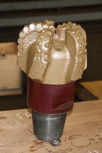 Broca PDC de Carburo de Tungsteno Volgaburmash Personalizada para Perforación Profunda en Roca Dura, para la Industria de Petróleo y Gas - Product Image 1
