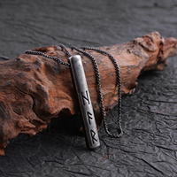 Design nordique Souvenirs scandinaves cadeau en acier inoxydable nordique amulette barre collier Viking bijoux