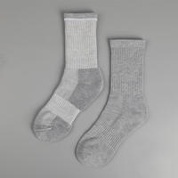 JISEN personnalisé qualité respirant texte travail sport hommes coton baskets mariage blanc Logo athlétique noir chaussettes pour vous