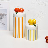 Pot de rangement en céramique à rayures artistiques avec couvercle pour fruits, boîte créative en porcelaine pour grains de café et thé, pot à bonbons de bureau, vente en gros