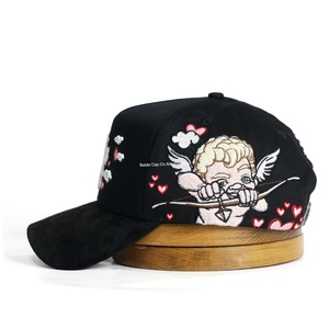 หมวกแก๊ปปักลายดอกไม้และโครงกระดูกแบบทำเก่า รุ่น G5 INNEDIT 5-Panel Dobby Suede - Product Image 3