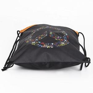 Bolsa de cordón impermeable personalizada con bolsillo, bolsa de cordón Oxford de poliéster 600D - Product Image 5