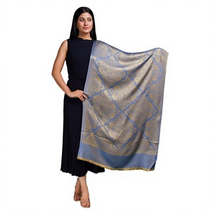 Chal de Invierno Azul Geométrico de Modal para Uso Diario, Reversible, Estilo Pashmina con Flecos para Mujer - Product Image 1