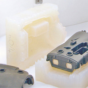 Service de moulage sous vide écologique à faible MOQ, prototypes en plastique pour manettes de <span class=keywords><strong>jeu</strong></span> en résine PU biodégradable et moules en silicone - Product Image 1