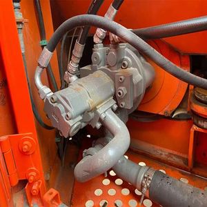 Excavatrice Hitachi ZX60 d'occasion, 6 tonnes, Japon, petite excavatrice sur chenilles ZX60 à vendre - Product Image 5