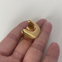 U-förmiger minimalisti scher Ring Titans tahl Modeschmuck Wasserdichter PVD-vergoldeter leerer Pferdesport-Siegelring Unisex