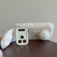 Coque de téléphone en peluche motif léopard pour iPhone 17, coque lapin en peluche chaude pour iPhone 17 Pro Max