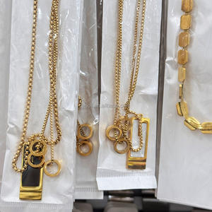 Collar de Acero Inoxidable con Colgante Geométrico y Cadena de Circonita Cúbica en Capas Estilo Romano, Venta al Por Mayor <span class=keywords><strong>2025</strong></span>, sin Deslustre para Mujer - Product Image 6