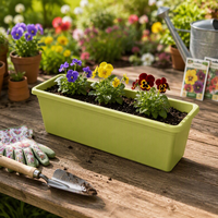 Jardinière rectangulaire surélevée en plastique PP blanc, design moderne à panneaux grillagés, trous de drainage pour utilisation en extérieur, jardin domestique