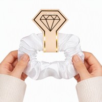 Chouchou en satin uni de qualité supérieure en polyester élastique pour femmes et filles, idéal pour le coiffage quotidien, emballage cadeau