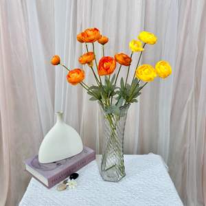 ดอกไม้ประดิษฐ์แบบ 4 หัว รูปดอกบัว ผ้าไหม สำหรับตกแต่งบ้าน ตกแต่งโต๊ะทำงาน ใช้เป็นพร็อพถ่ายภาพงานแต่งงาน ตกแต่งวันหยุด - Product Image 1