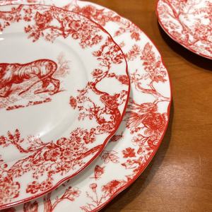Service de table de luxe en porcelaine fine, motif jungle rouge européen, best-seller, assiettes exquises - Product Image 2