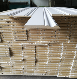 Thị trường Mỹ <span class=keywords><strong>MDF</strong></span> trắng <span class=keywords><strong>primed</strong></span> Ốp chân tường bảng E1 formaldehyde tiêu chuẩn khí thải - Product Image 5