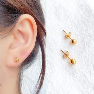 Boucles d'oreilles clous de luxe en acier inoxydable 316L plaqué or, perles rondes, pour femme, prix de gros - Product Image 2