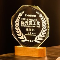 Trophées de récompense en bois massif avec base LED ovale personnalisée Excellent verre lumineux avec impression UV pour médailles et plaques