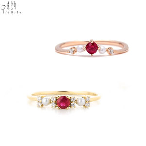 Bague moderne minimaliste en or rose massif 18 carats avec rubis naturel, perle d'eau douce et embellissements en diamant, élégante pour femme, idéale pour mariage ou soirée - Product Image 6
