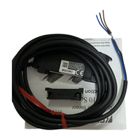 Amplificateur de fibre optique KEYENCE FS-N11N FS-N11P FS-N14P FS-N15CN, type câble, hôte NPN, utilisé pour l'assemblage sur site et l'inspection, en stock