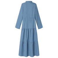 Robe italienne classique pour femme de qualité supérieure, fabriquée à la main. Fabriqué à partir de tissus italiens fins, avec volants, poches et manches 3/4.