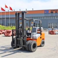 Harga Terbaik Forklift Gas LPG 3 Ton 3,5 Ton 5 Ton Mesin Handal EPA Eur5 Tiang Triplex Side Shifter Forklift Propana Ban Solid