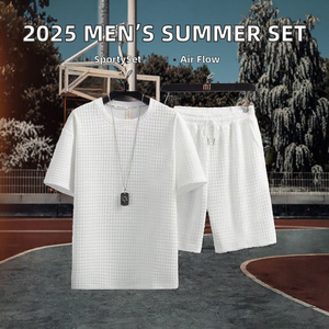 ชุดกีฬาผู้ชายสไตล์ลำลองแฟชั่นฤดูใบไม้ผลิ 2025 เสื้อยืดแขนห้าส่วน + กางเกงขาสั้นผ้าวาฟเฟิล ชุดสองชิ้นถักทอระบายอากาศได้ดี - Product Image 2