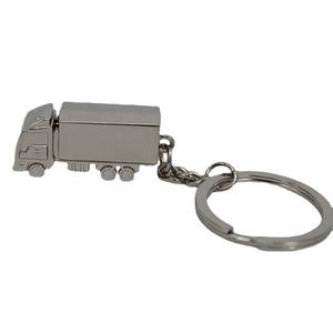 Großhandel Niedrig preis LKW-Fahrer Geschenk Semi Key Chain Million Mile Safe Driver Award Trucker Geschenke - Product Image 4