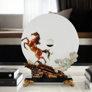 Figura de Caballo con Hebilla de la Suerte, Escultura de Disco de Jade, Adorno de Resina para Oficina, Hogar, Escritorio, Regalo - Product Image 5