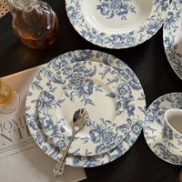 Service de table en céramique bleu et blanc à motifs floraux vintage, assiettes et bols en porcelaine de luxe, style britannique